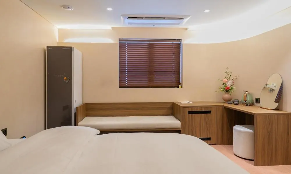 Jamsil Orosie Tourist Hotel 서울특별시 0*,